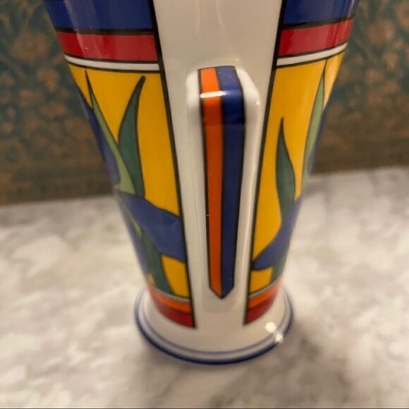 Pair of Vintage Clarice Cliff Style Iris Mugs - Picture 5 of 6